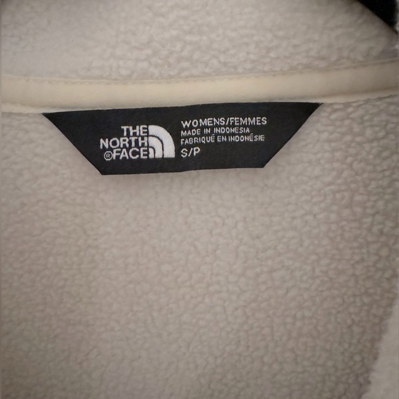 The North Face fleece 3 quarter zip - Picture 2 of 2